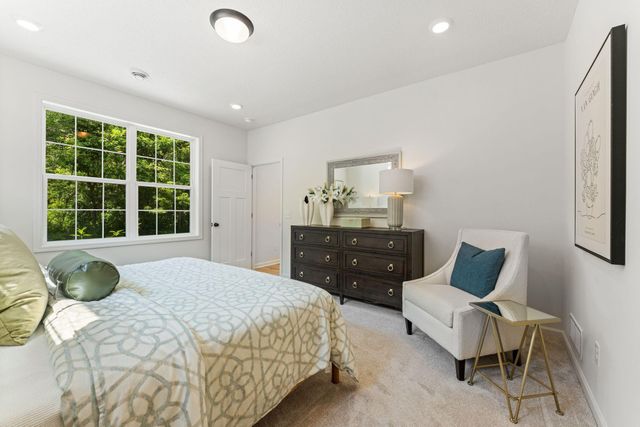 8208 Haywood Drive, Lino Lakes, MN 55014