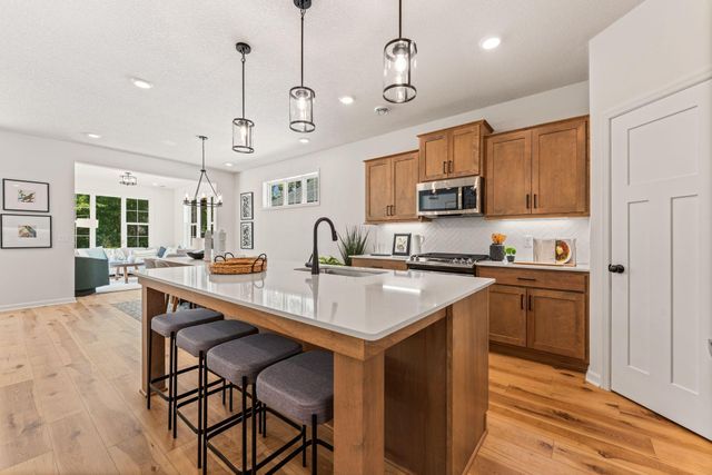 8208 Haywood Drive, Lino Lakes, MN 55014