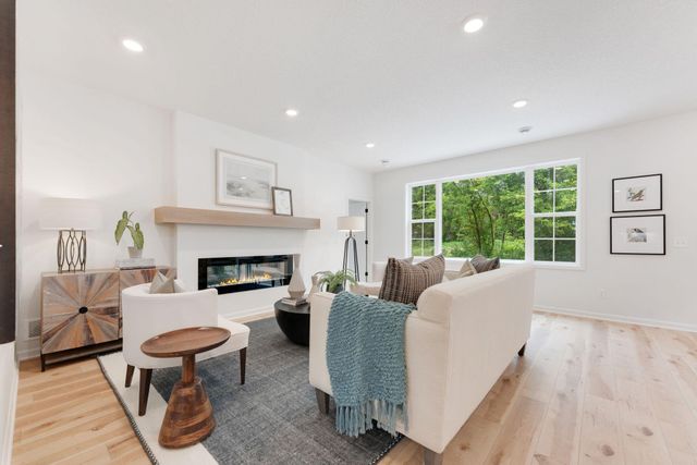 8208 Haywood Drive, Lino Lakes, MN 55014