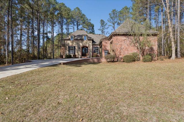 10 Magnolia Crossing Rd., Sumrall, MS 39482