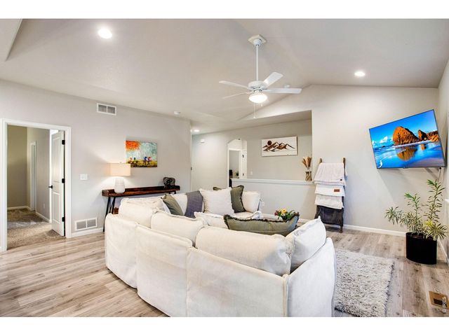 1380 S Kings Crown Dr, Milliken, CO 80543