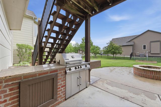 13029 E REEDS COVE CT, Wichita, KS 67230