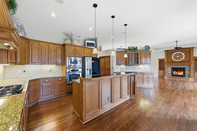 13029 E REEDS COVE CT, Wichita, KS 67230