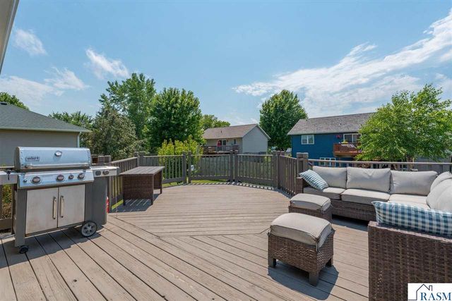 104 Bunker Court, Mankato, MN 56001
