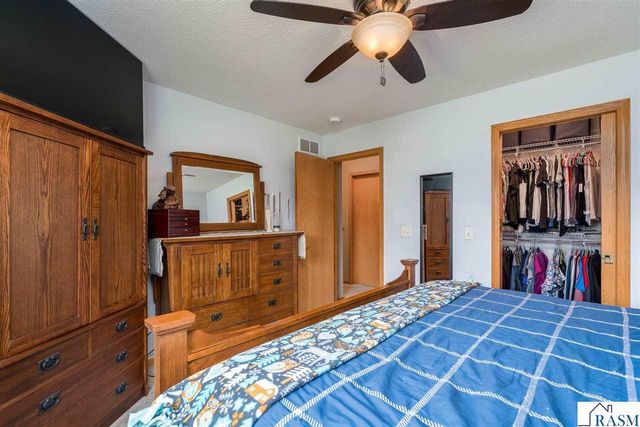 104 Bunker Court, Mankato, MN 56001