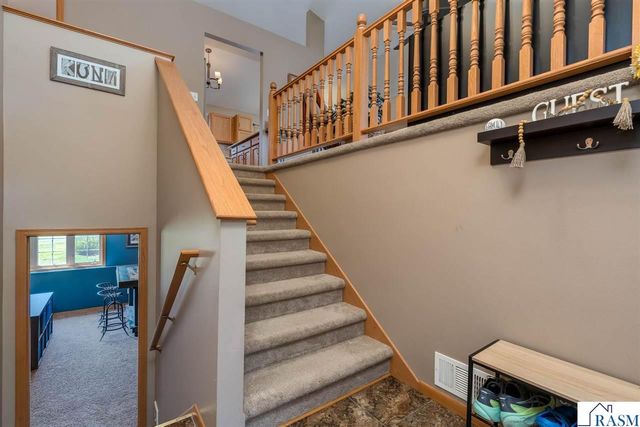 104 Bunker Court, Mankato, MN 56001