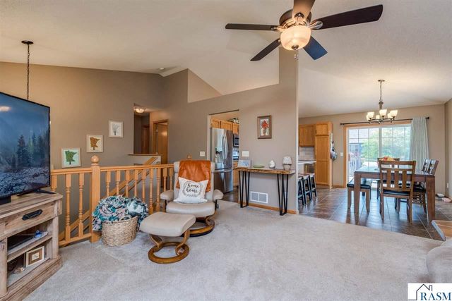 104 Bunker Court, Mankato, MN 56001