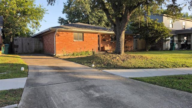 520 Westside Court, Pasadena, TX 77502