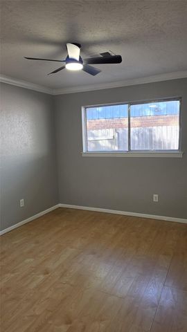 520 Westside Court, Pasadena, TX 77502