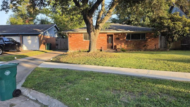 520 Westside Court, Pasadena, TX 77502