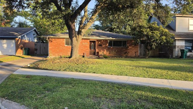 520 Westside Court, Pasadena, TX 77502