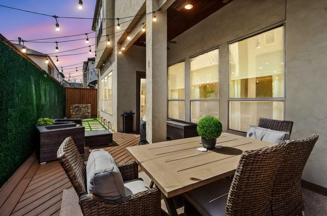 622 Pink Azalea Trail, Houston, TX 77079