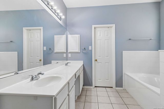24910 Crescent Run, San Antonio, TX 78258