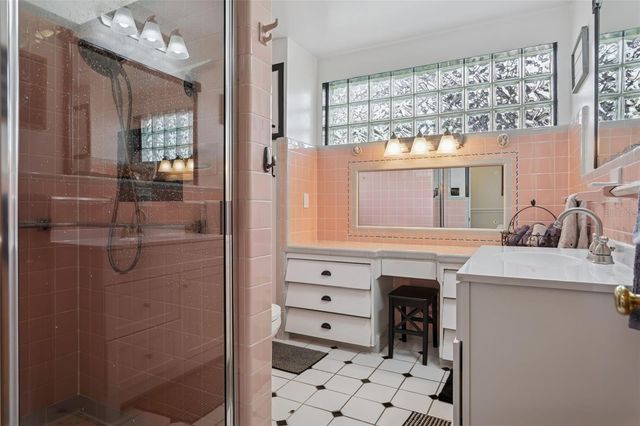 2603 N RIDGEWOOD AVENUE, Tampa, FL 33602