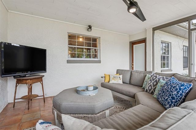 2603 N RIDGEWOOD AVENUE, Tampa, FL 33602