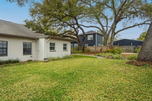 2603 N RIDGEWOOD AVENUE, Tampa, FL 33602