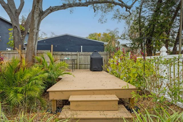 2603 N RIDGEWOOD AVENUE, Tampa, FL 33602