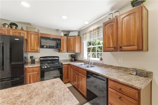 155 Broadstone Drive, Adams Twp, PA 16046