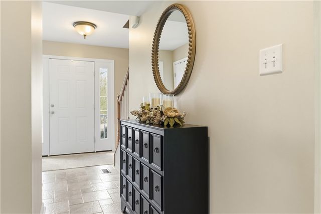 155 Broadstone Drive, Adams Twp, PA 16046