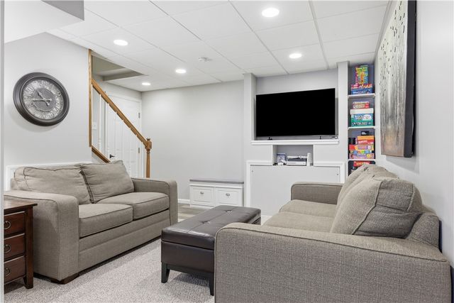 155 Broadstone Drive, Adams Twp, PA 16046