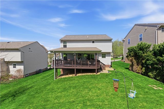 155 Broadstone Drive, Adams Twp, PA 16046