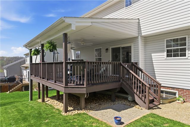155 Broadstone Drive, Adams Twp, PA 16046