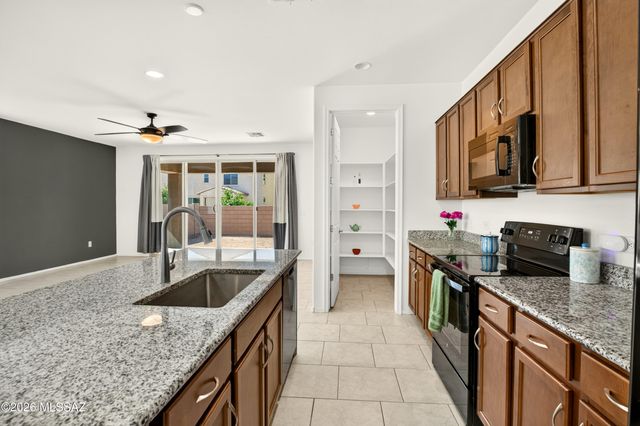 6702 E Via Arroyo Azul, Tucson, AZ 85756
