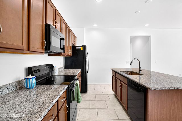 6702 E Via Arroyo Azul, Tucson, AZ 85756