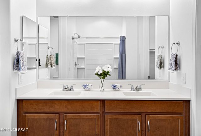 6702 E Via Arroyo Azul, Tucson, AZ 85756