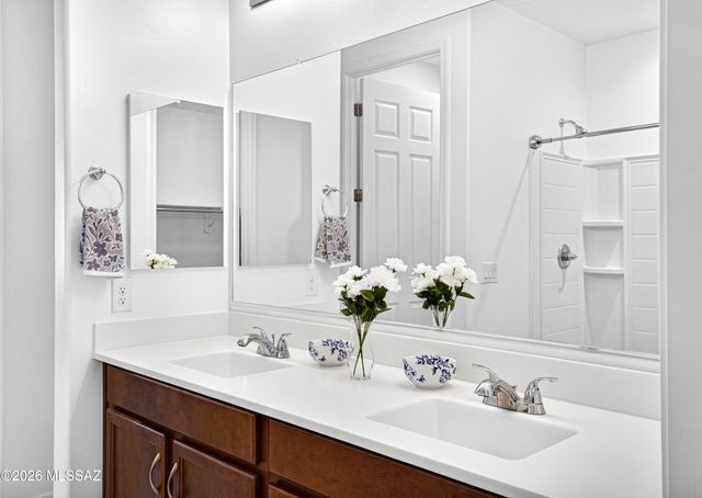6702 E Via Arroyo Azul, Tucson, AZ 85756