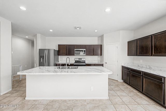1302 W RAYMOND Avenue, Coolidge, AZ 85128