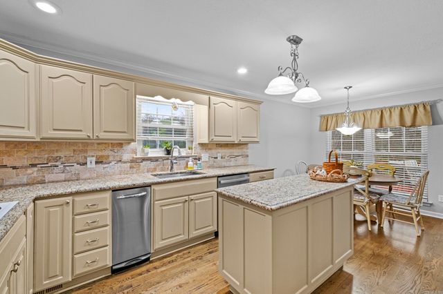 205 Birnham Cove, Sherwood, AR 72116