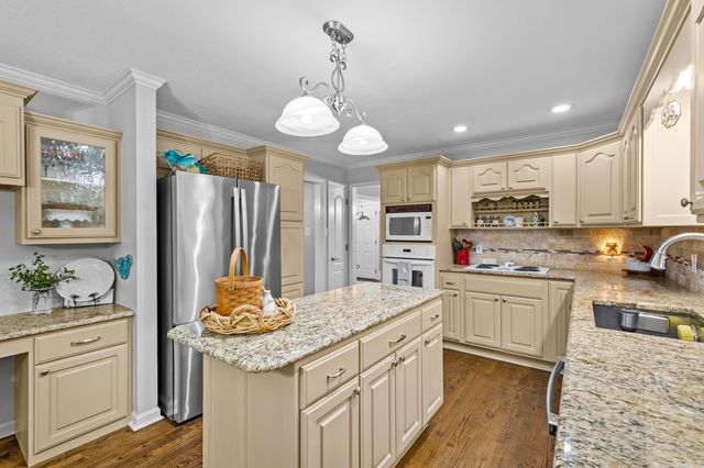 205 Birnham Cove, Sherwood, AR 72116