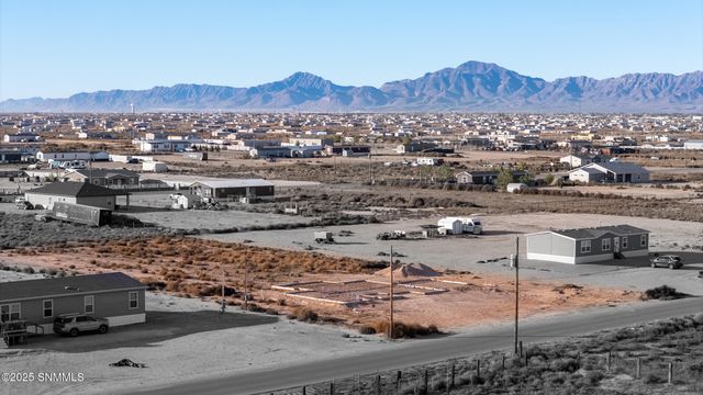 1400 Arasian Desert Drive, Chaparral, NM 88081