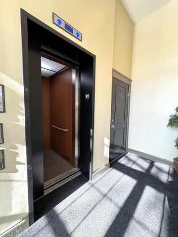 3 Main Street 203, Peabody, MA 01961