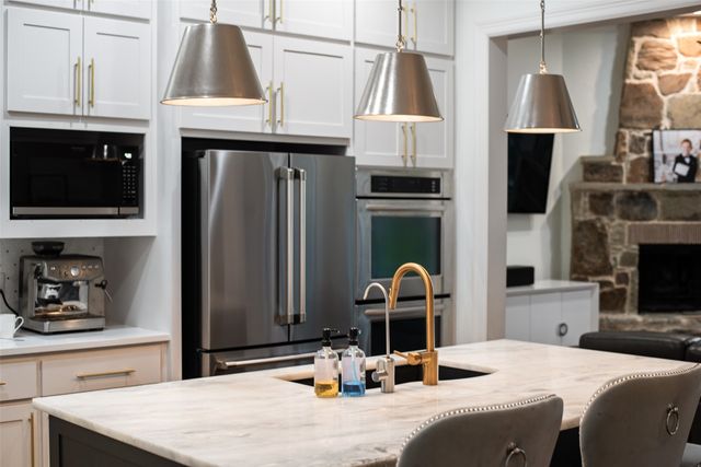 9101 Cypress Creek Road, Lantana, TX 76226