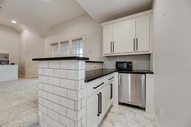 9101 Cypress Creek Road, Lantana, TX 76226