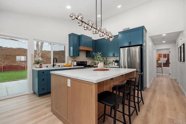 6428 Chiriqui Lane, Carlsbad, CA 92009