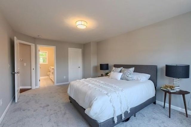 350 South Rd 2, Bedford, MA 01730