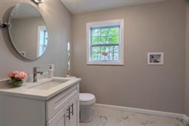 350 South Rd 2, Bedford, MA 01730