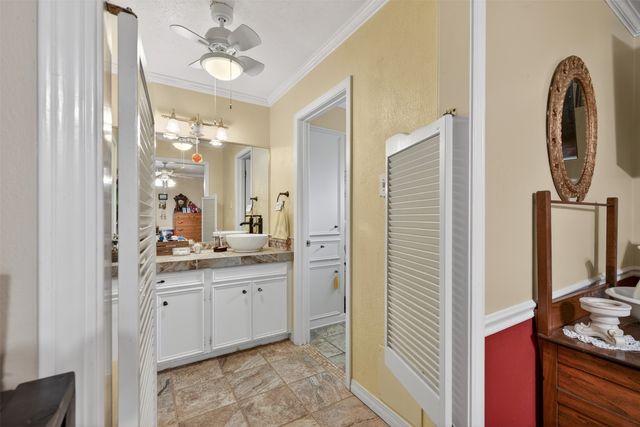 9813 High Point Drive, Shreveport, LA 71106