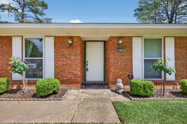 9813 High Point Drive, Shreveport, LA 71106