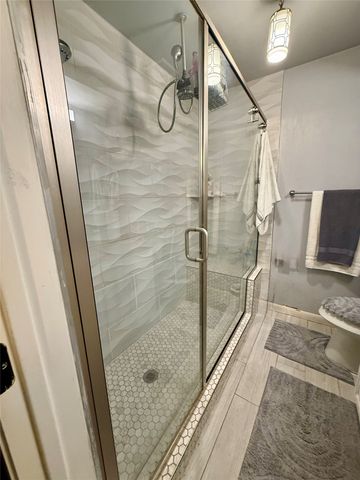 206 Matt Place, Grand Prairie, TX 75051