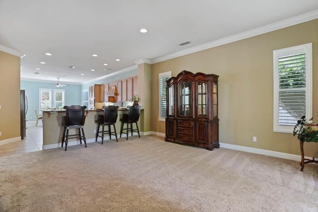 2424 Ashbridge Ln, Manteca, CA 95336