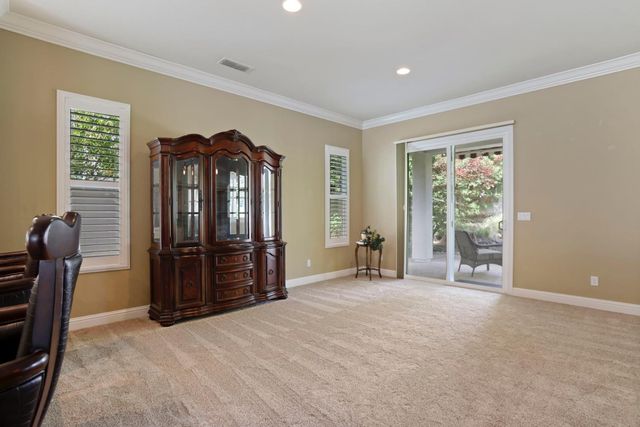 2424 Ashbridge Ln, Manteca, CA 95336