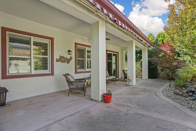 2424 Ashbridge Ln, Manteca, CA 95336