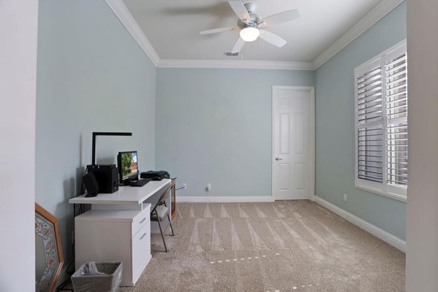 2424 Ashbridge Ln, Manteca, CA 95336