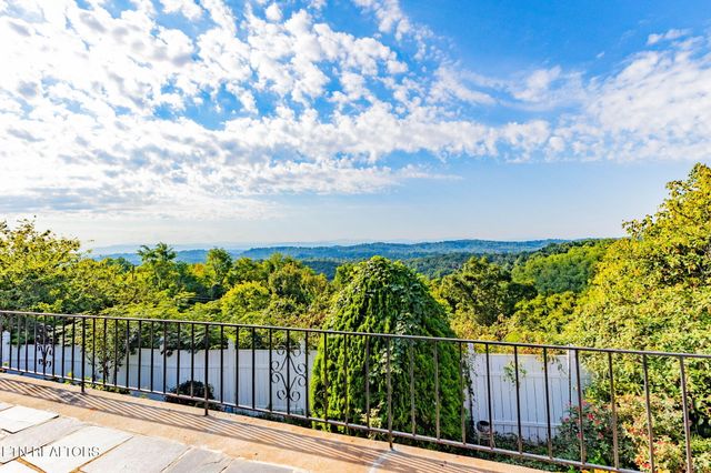 524 View Park Drive, Knoxville, TN 37920