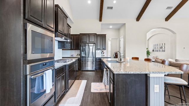 8231 Shining Elk, Garden Ridge, TX 78266