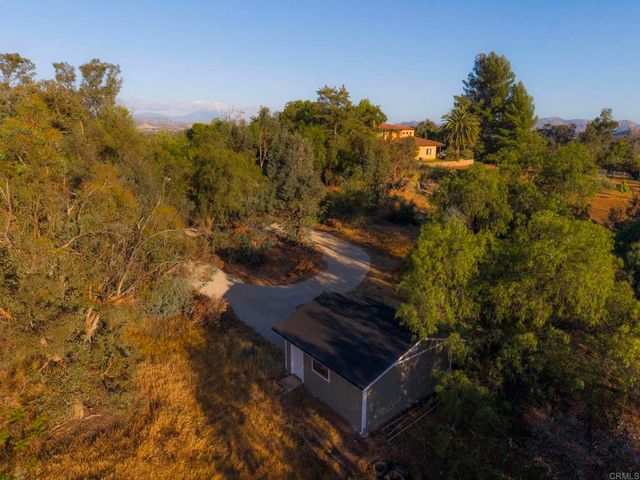 1002 Summer Glen Drive, Ramona, CA 92065